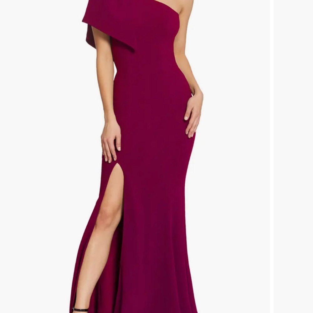 Dress the Population - Georgina One-Shoulder Crepe Gown NWT Small Dark Magenta